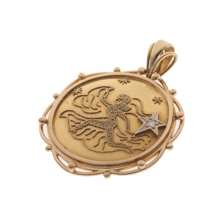 Anhänger in 585er Gelbgold mit dem Motiv "Sprinterin" in aufwändiger Granulationstechnik, um 1930/1940, besetzt mit einem Brillanten im applizierten Stern (ca. 0,04 ct.). 