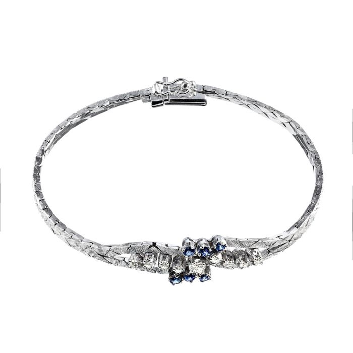 Vintage-Armband in 585er Weißgold in rautenförmiger Gliederung, schauseitig matt graviert und mittig besetzt mit 9 Brillanten und 6 Saphiren