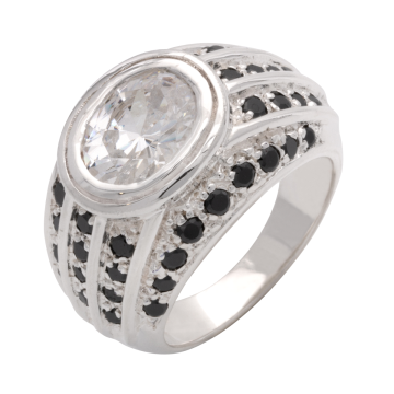 Glanzvoller Silberring mit Zirkonias