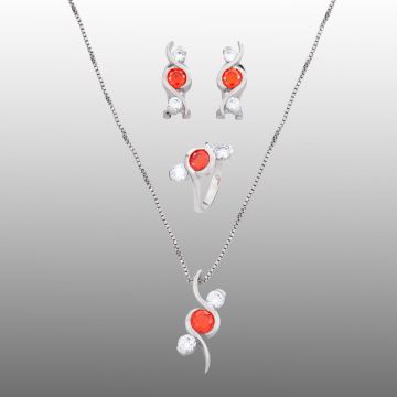 Silbernes Schmuckset mit Zirkonia