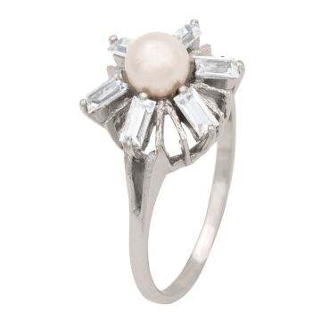 Entzückender Cocktailring mit Süßwasserperle und Zirkonia