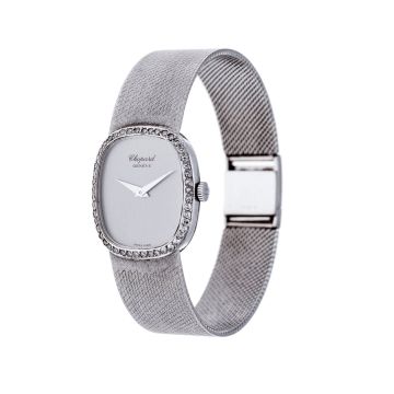 Vintage Cocktailuhr der renommierten Firma Chopard.
44 Diamanten im Achtkantschliff zieren diese Uhr.