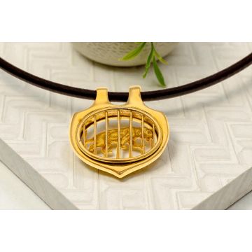 Massiver Anhänger mit Kautschukband