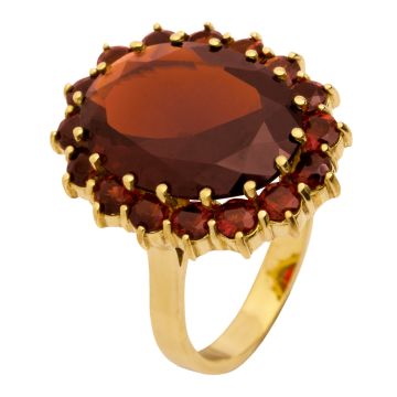 Beeindruckender Granatring in 333er Gold