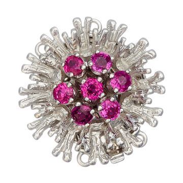 Perlkettenverschluss für 2-reihige Perlenketten in 14-karätigem Weißgold. Mittig mit 7 Rubinen.