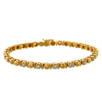 Armband in 14-karätigem Gelbgold. Die kugelförmigen Glieder sind durch kleine Stege als Zwischenelemente aufgelockert. Jedes 2. Element fasst einen Zirkonia. 