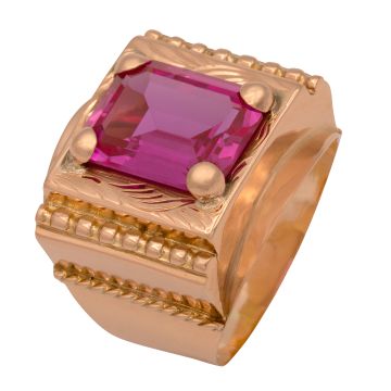 Auffälliger Ring mit Rubin-Imitation