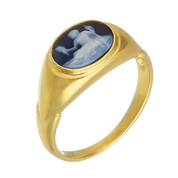 Damenring in 14-karätigem Gelbgold. Dieser fasst eine blaue Achatgemme, die eine Frau mit langem Kleid zeigt. Sie hat einen Blumenstrauß in der einen Hand und eine Art Zepter in der anderen. 