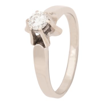 Klassischer weißgoldener Verlobungsring mit Brillant von 0,35 ct.