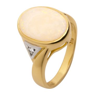 Anmutiger Opalring mit 2 Brillanten