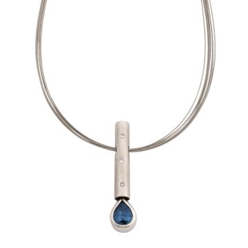 Anhänger in Graugold mit Saphir u. Brillanten inkl. Edelstahlcollierkette