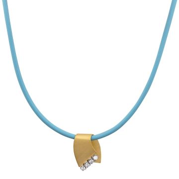 Mattierter Brillantanhänger mit passender Silikonkette