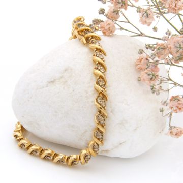 Goldenes Armband mit 60 Brillanten