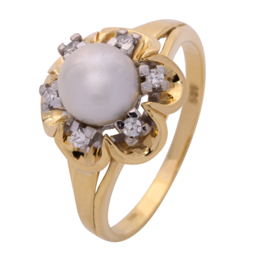 Klassischer Perlenring mit blütenförmigem Ringkopf