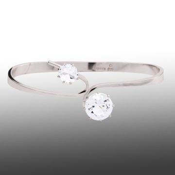 Attraktiver Silberner Armreif mit Zirkonia