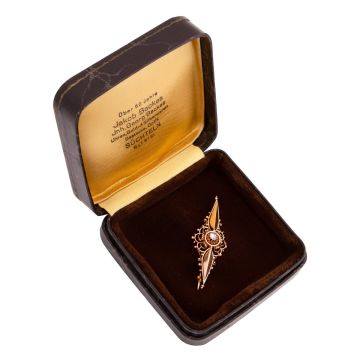 Antike Anstecknadel in Rotgold mit Diamantrose