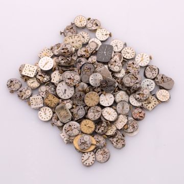 Sammlung von 100 mechanischen Uhrwerken für Damenuhren der Marke ANKER zwischen 1955 und 1975