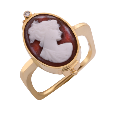 Wundervoller Damenring mit Muschelcameé und Brillant