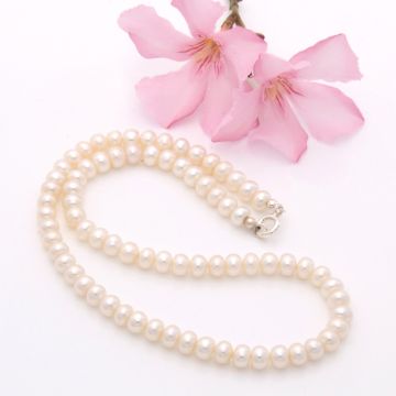 Elegante Süßwasserperlen Halskette