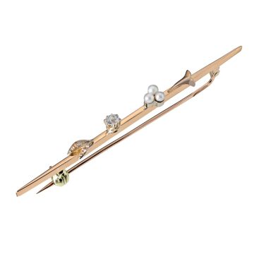 Schmale Jugendstil-Brosche aus 585er Gelbgold mit 3 Perlen, Brillant sowie zwei kleinen Diamantrosen. Zwei fehlen. 