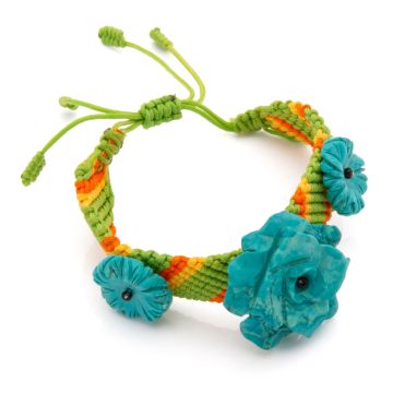 Sommerliches Armband aus Stoff mit Magnesiten in Blütenform