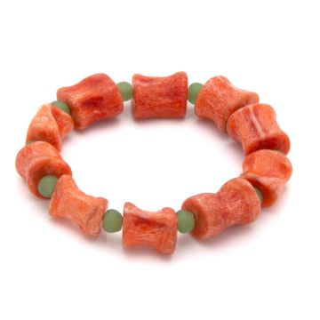 Hübsches Sommer Armband aus Jade und Bambuskoralle