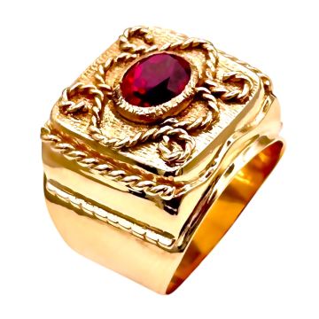 Eindrucksvoller Herrenring mit Rubin Imitation