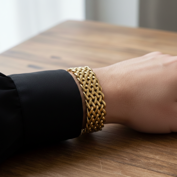 Auffälliges breites Armband in 585er Gelbgold