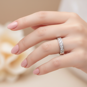 Weißgoldring mit 6 Brillanten