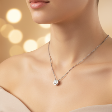 Feine Ankerkette mit Brillantanhänger