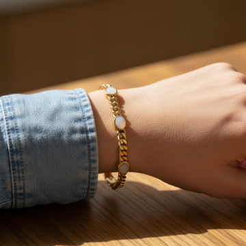 Flachpanzerarmband mit Opalen