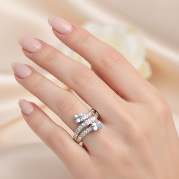 Geschwungener Aquamarin Ring mit Diamanten