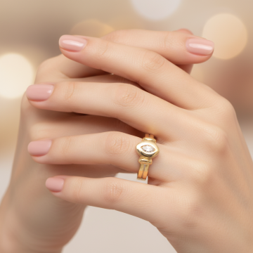 Attraktiver Damenring mit Brillant in Navetteschliff