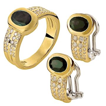 Schmuckset 2-teilig, bestehend aus einem Ring, besetzt mit je 12 Diamanten in 8/8tel Schliff und je 14 kleinen Brillanten (zus. ca. 0,20 ct.), die einen dunkelblauen Saphir in Ovalschliff flankieren und einem Paar passender Ohrringe mit je 10 kleinen Bril