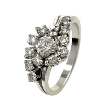 Hübscher 585er Weißgoldring mit Brillanten