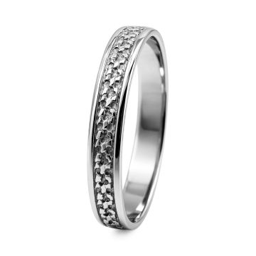 Zeitloser Weißgoldring mit Brillanten