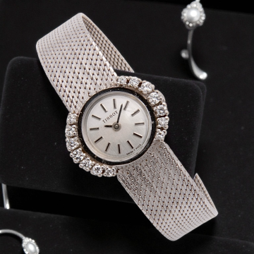 Elegante Damenuhr von TISSOT 