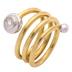 Handgefertigter Ring in 585er Gold mit Brillant