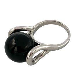 Silberring mit Onyx Kugel von “Hong Bock” Design