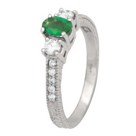 Traumhafter Ring mit Smaragd und 12 Brillanten